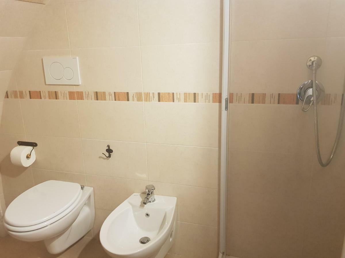 B&B Gallina 18 Bari Exterior photo